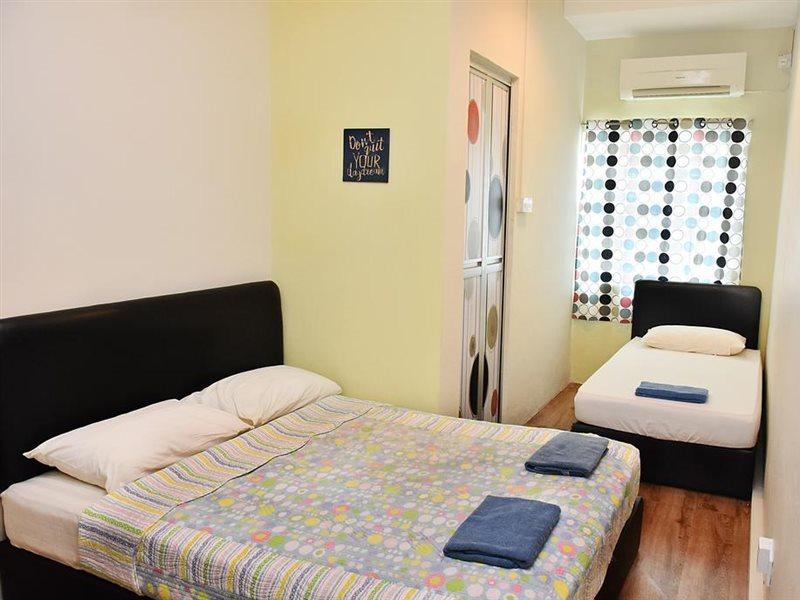 Albergue Harbourside Backpackers Sandakan Exterior foto