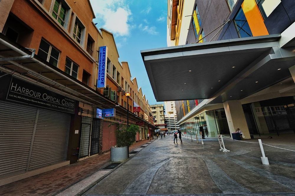 Albergue Harbourside Backpackers Sandakan Exterior foto