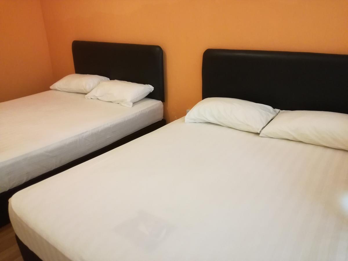Albergue Harbourside Backpackers Sandakan Exterior foto